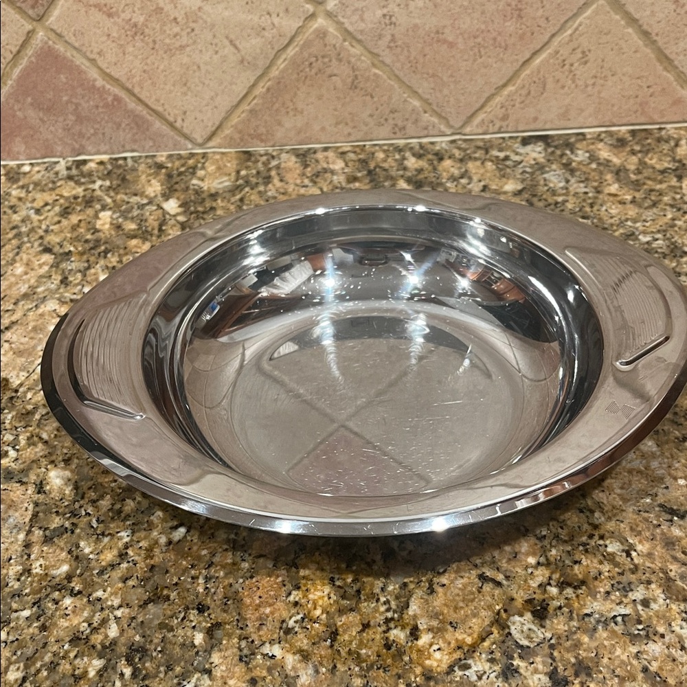 Stainless Steel Serving Bowl in Silver - Sleek Home Dining Serveware